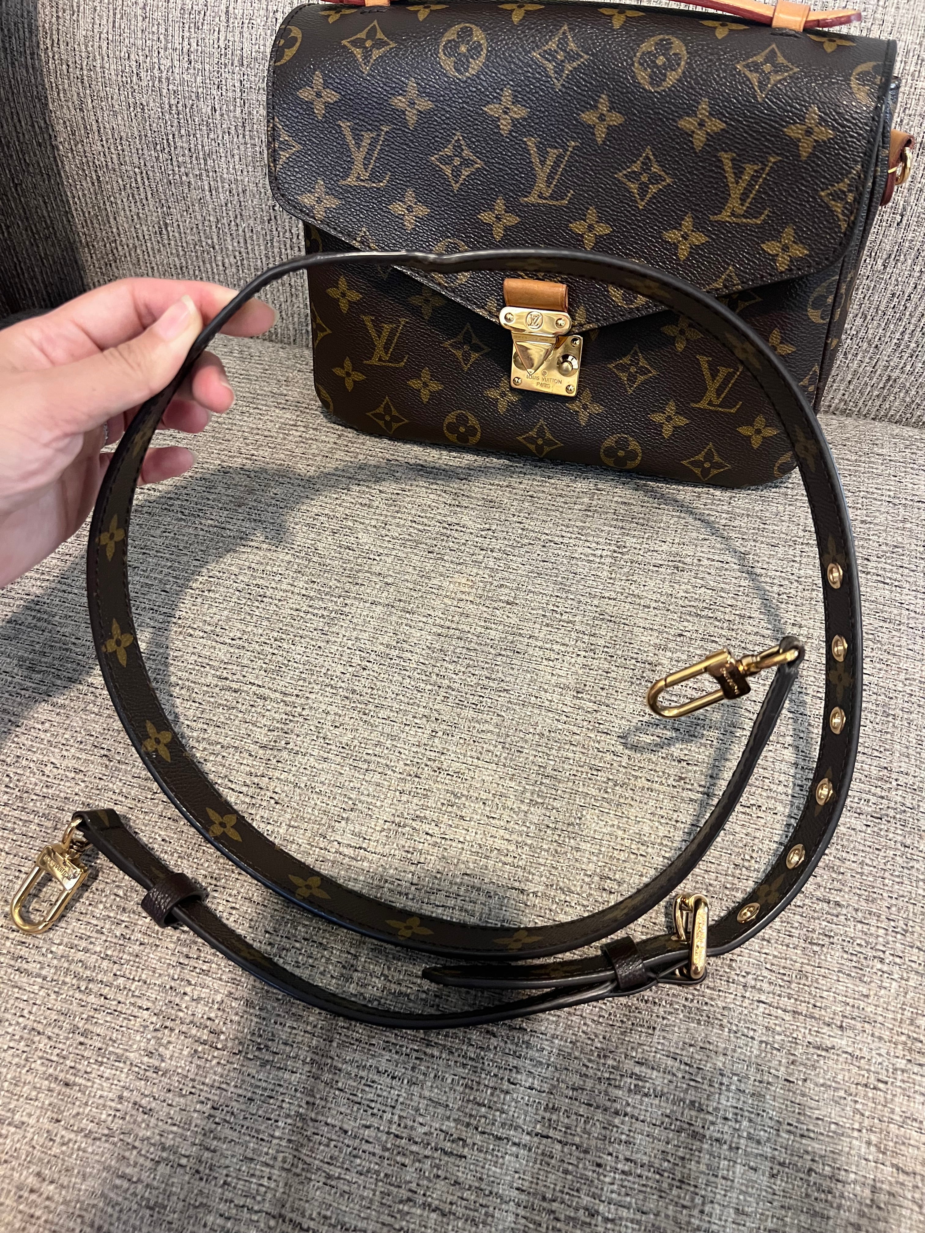 Louis Vuitton Metis Monogram