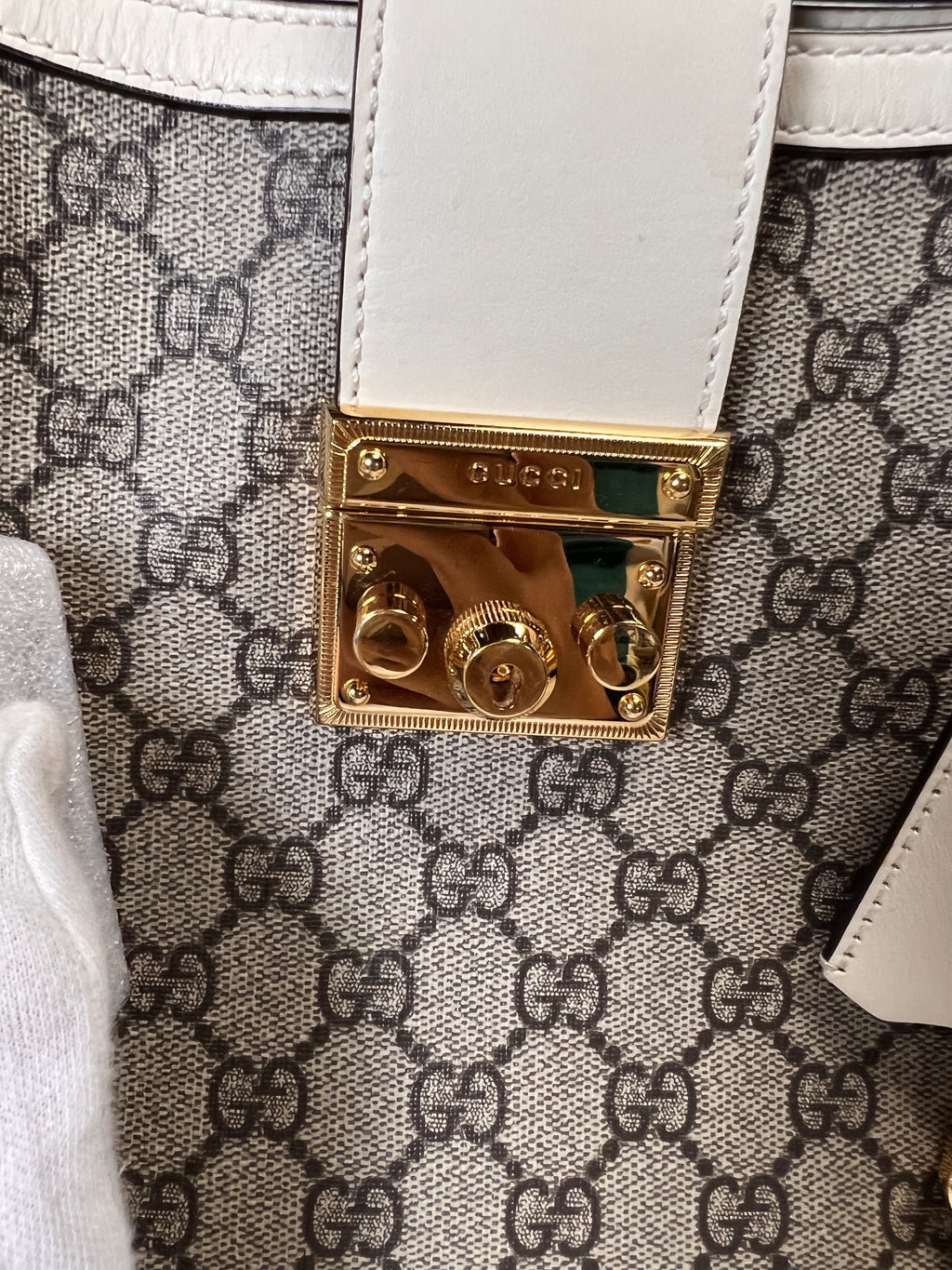 Gucci Supreme Padlock Tote Medium