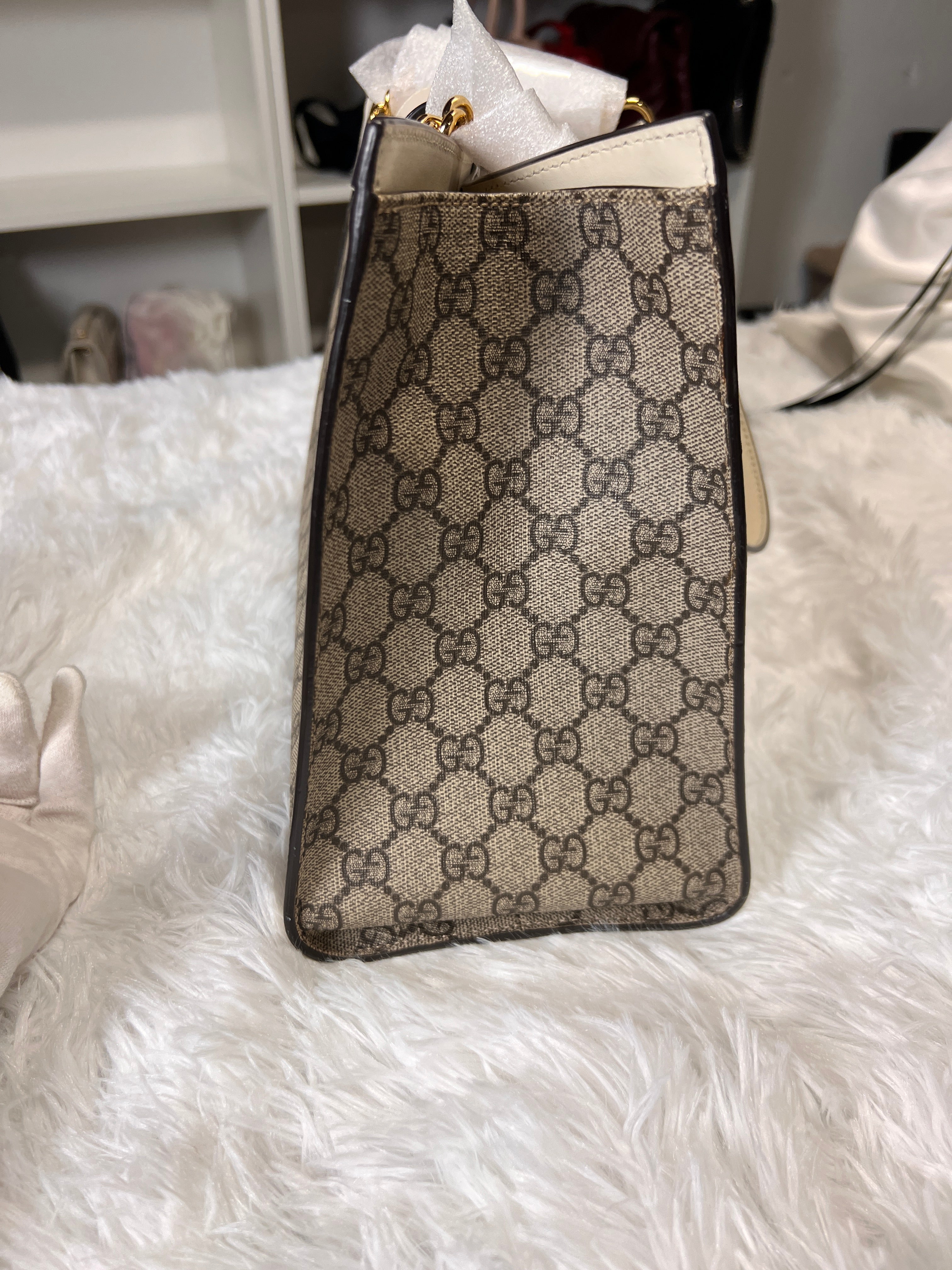 Gucci Supreme Padlock Tote Medium
