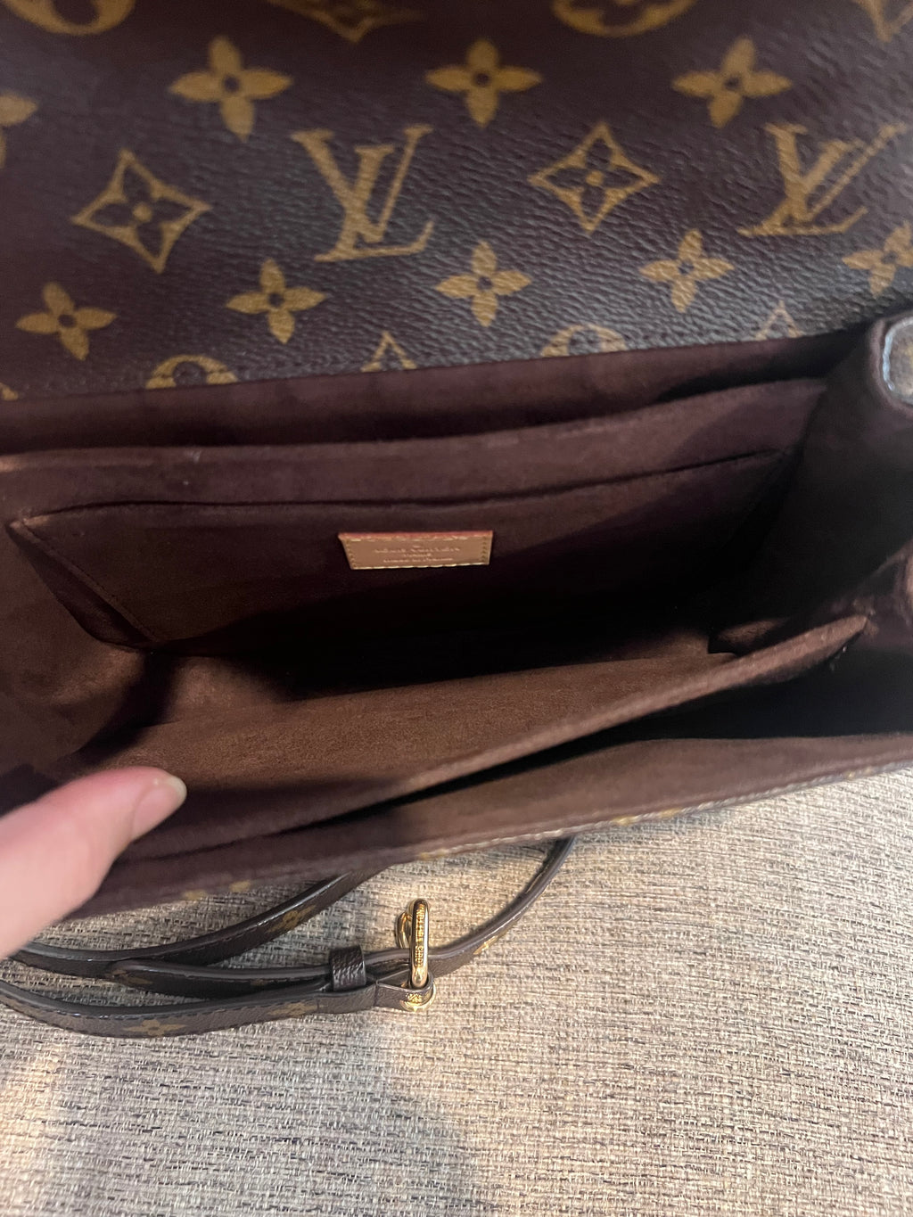 Louis Vuitton Metis Monogram