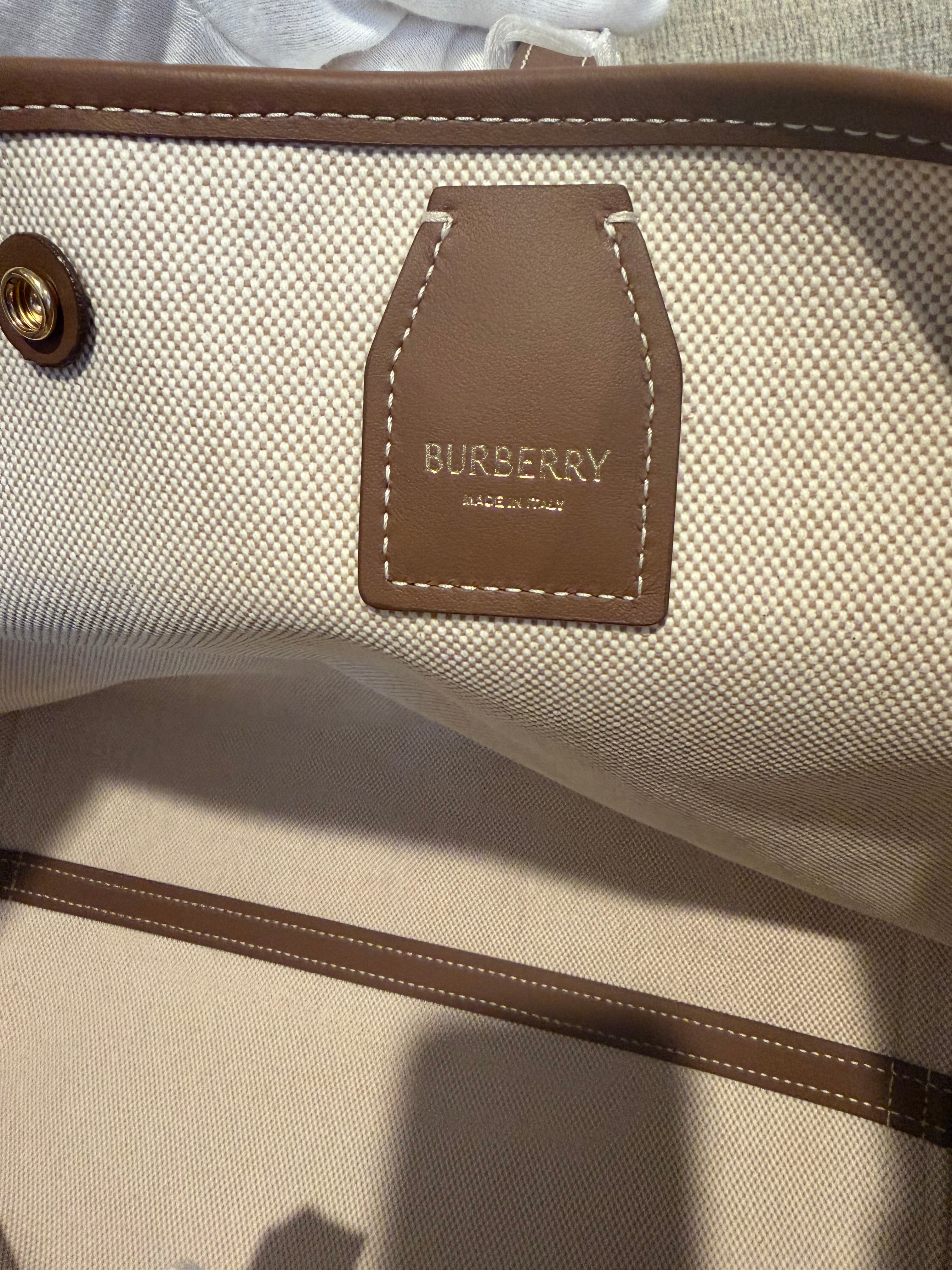 Burberry Tote Bag Medium