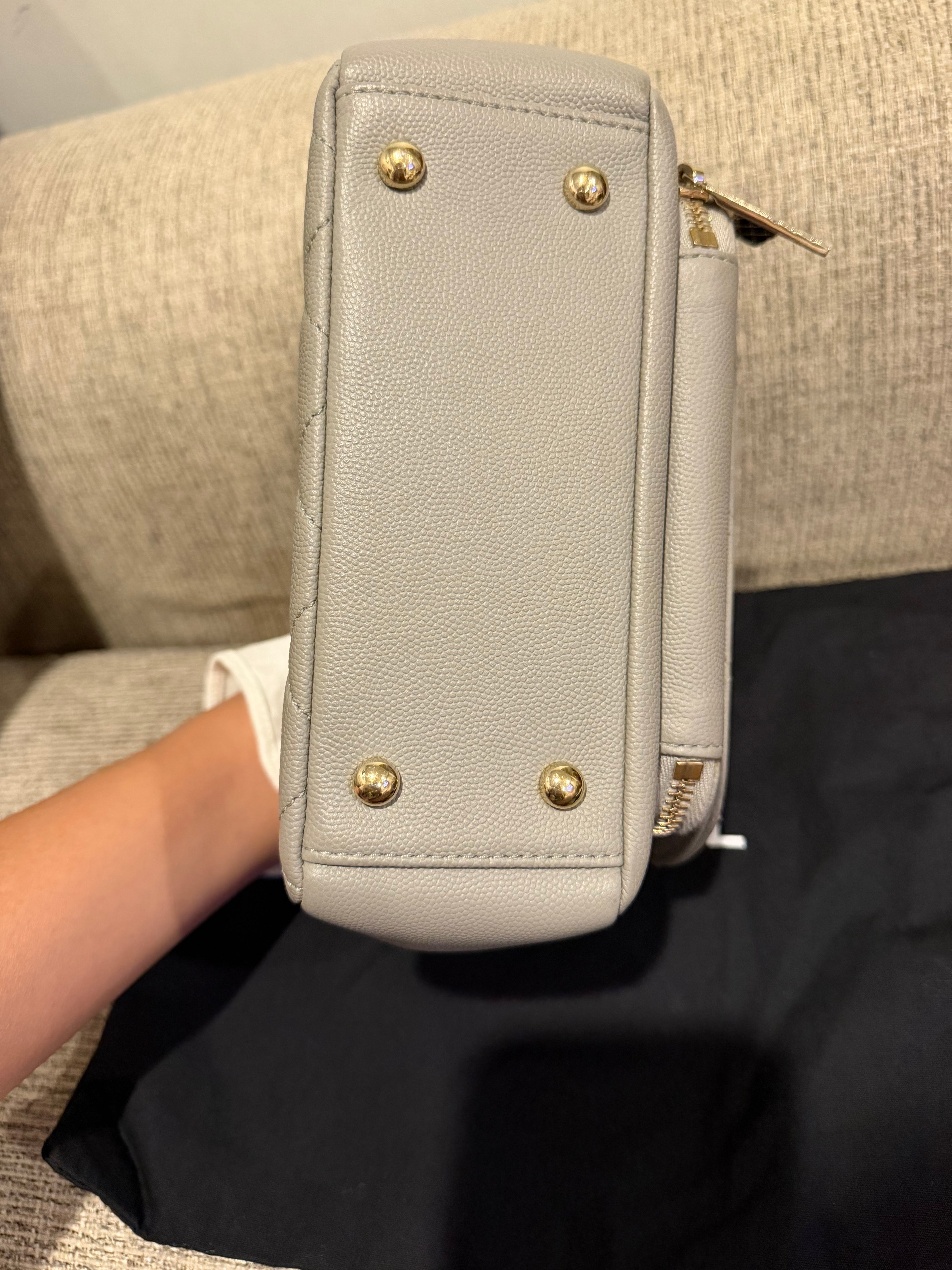 Chanel Business Affinity Grey Small