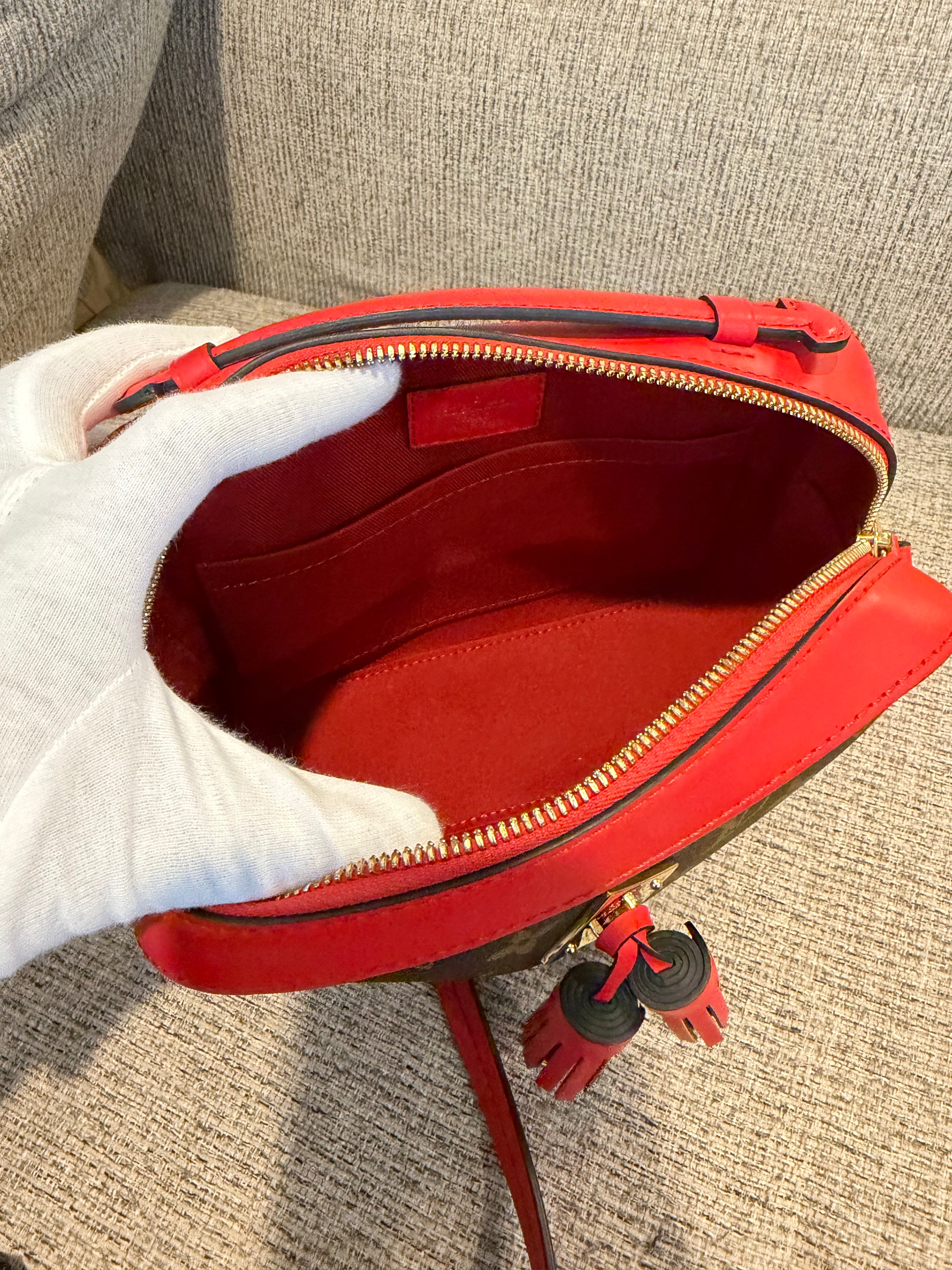 Louis Vuitton Saintonge Red