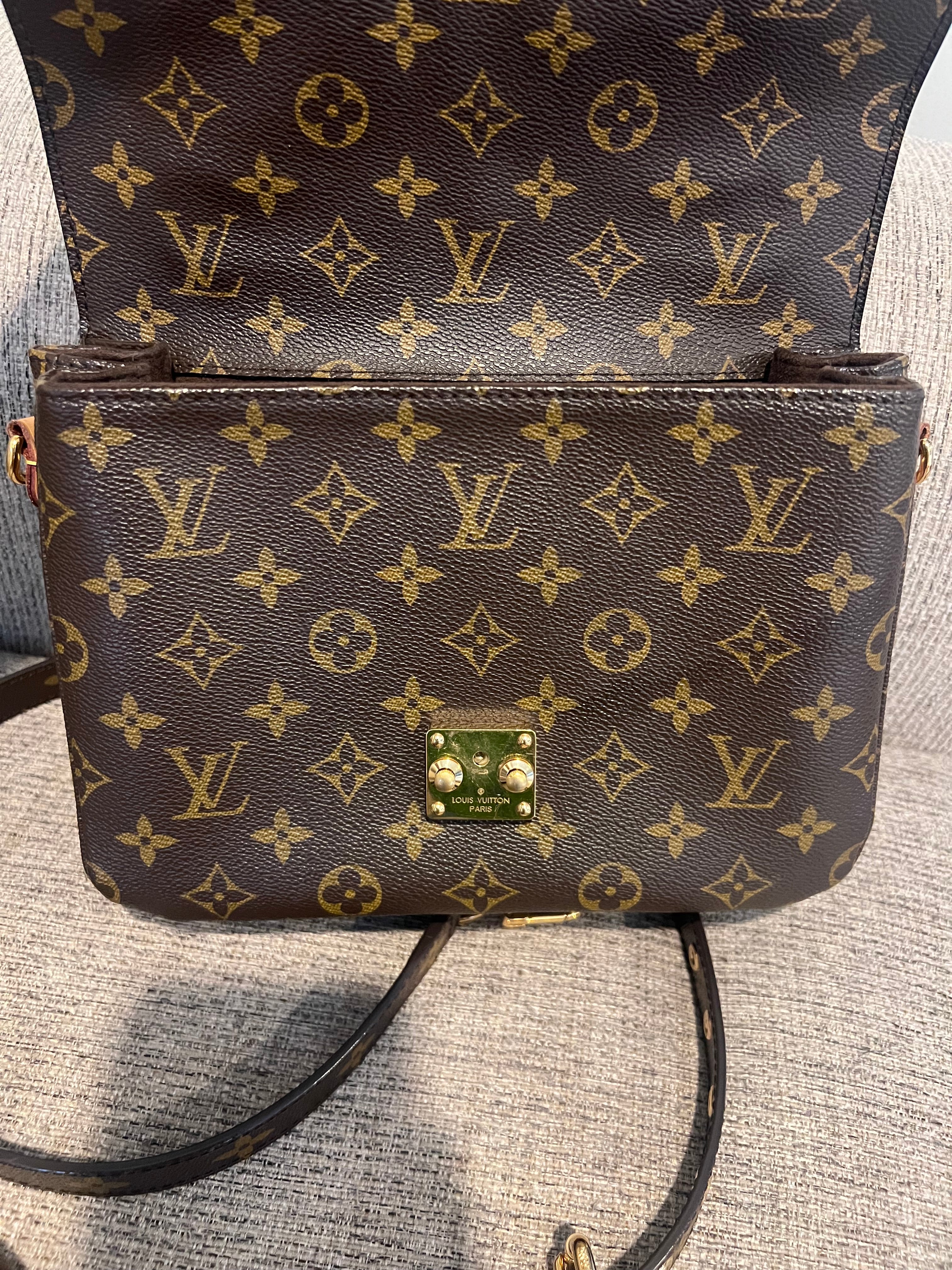 Louis Vuitton Metis Monogram
