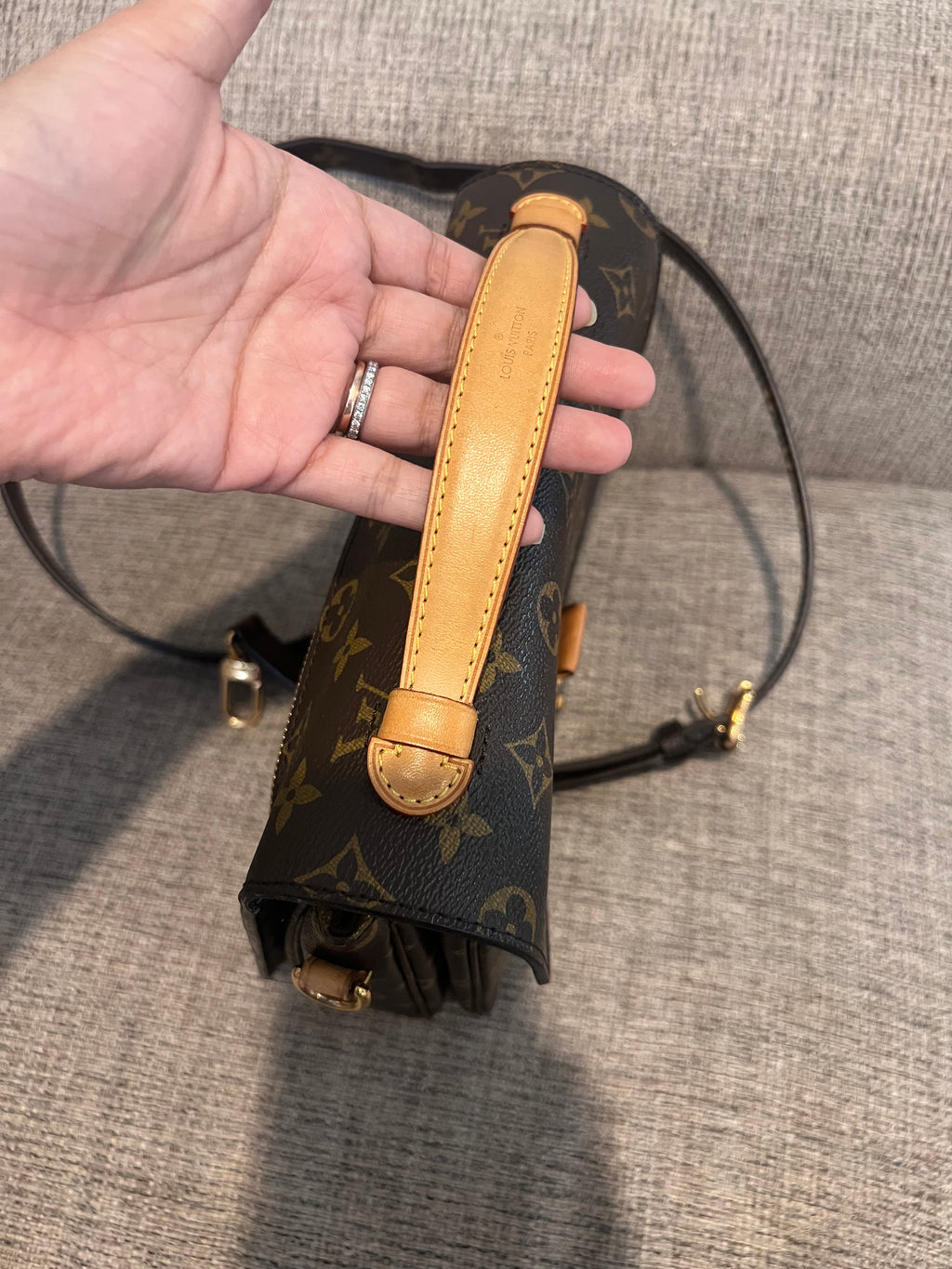 Louis Vuitton Metis Monogram