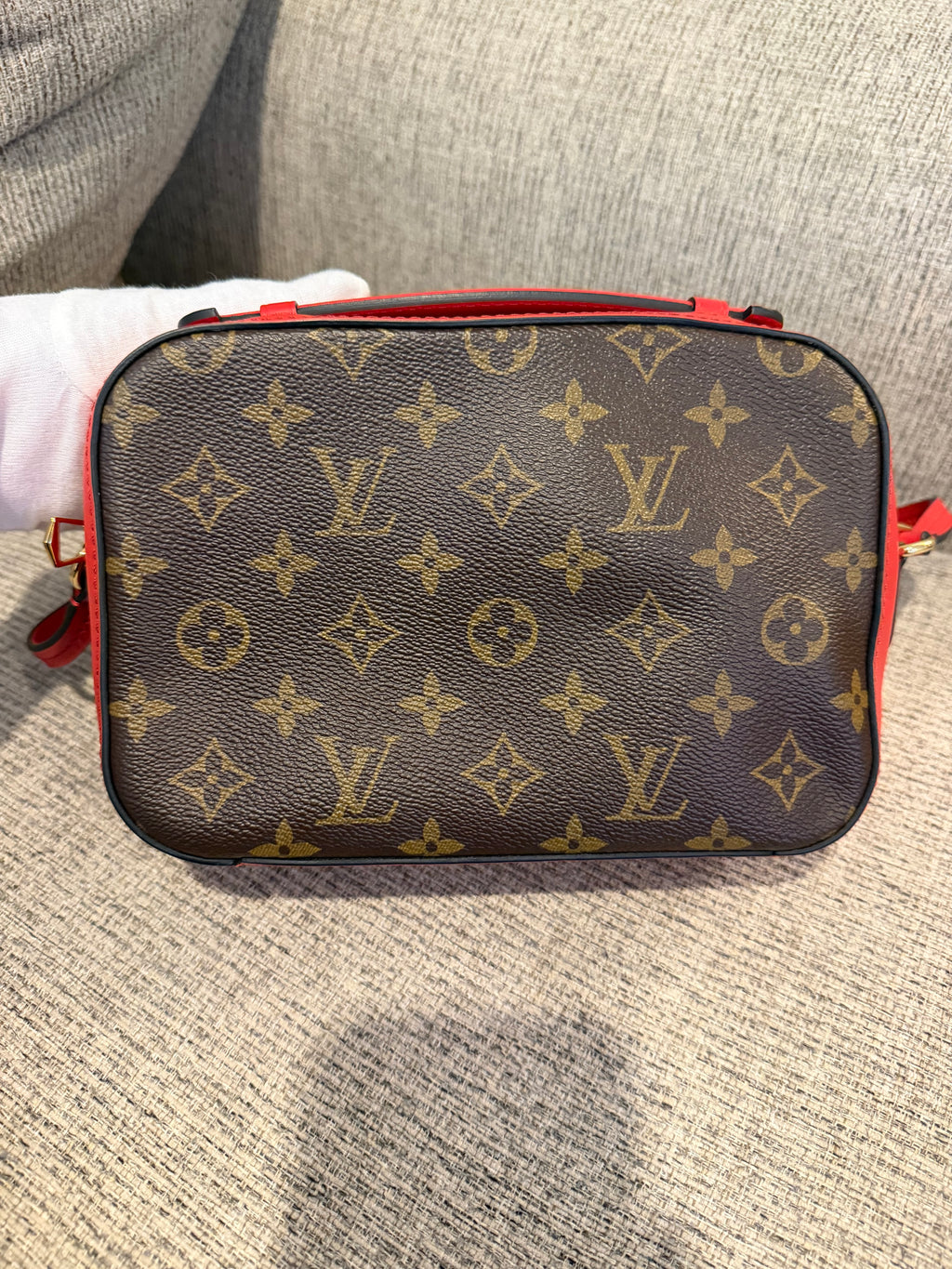 Louis Vuitton Saintonge Red