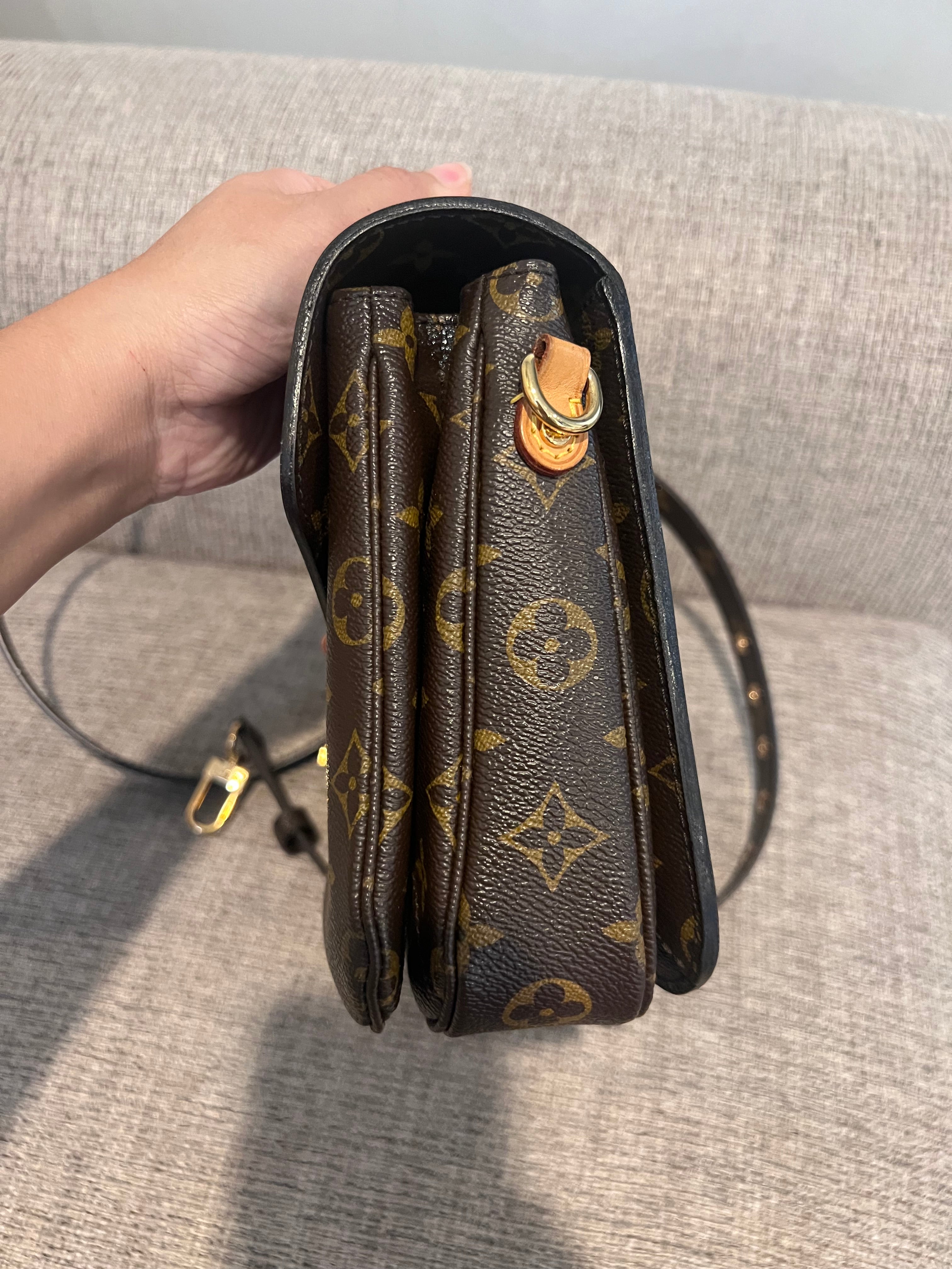 Louis Vuitton Metis Monogram