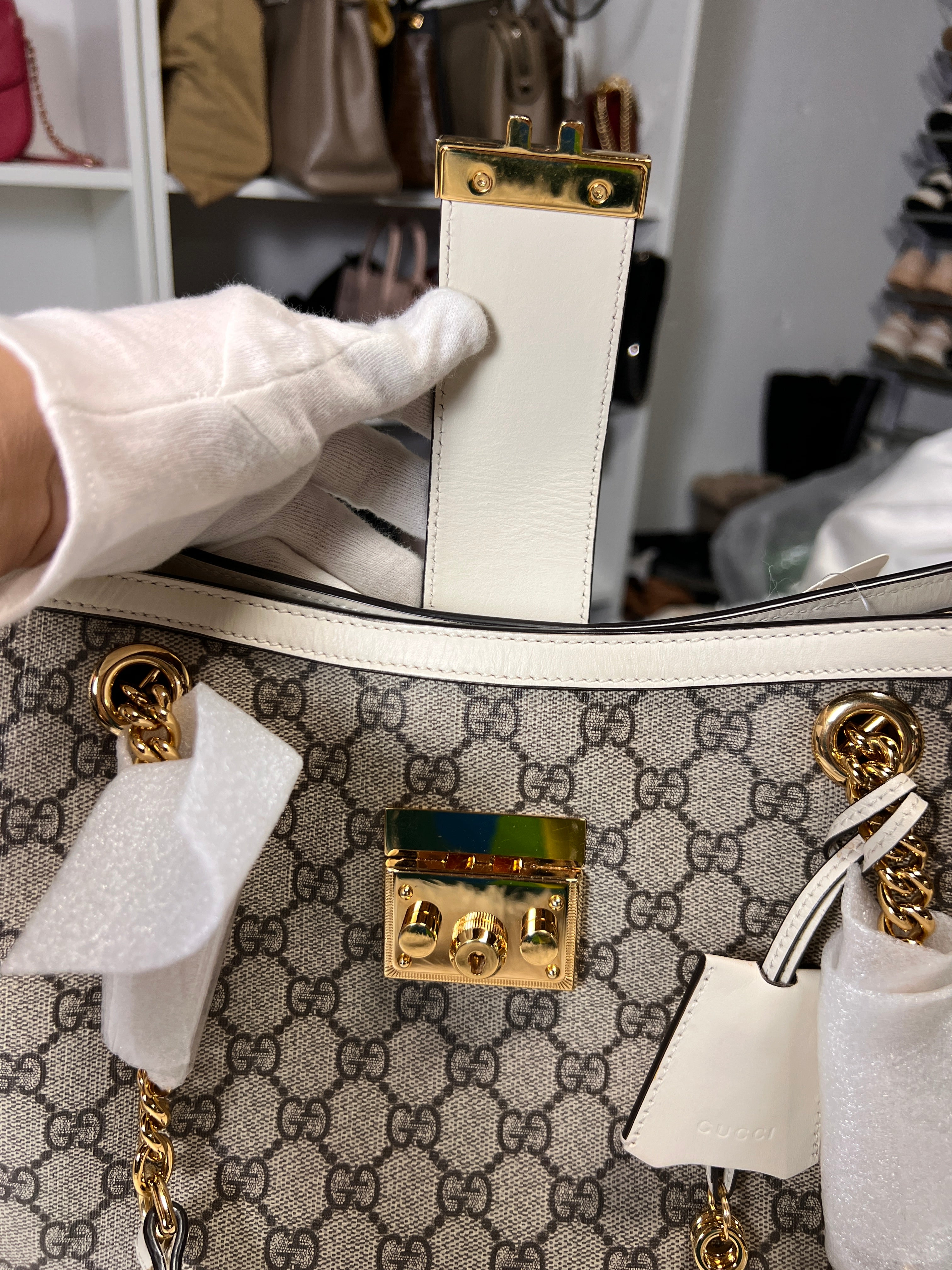 Gucci Supreme Padlock Tote Medium