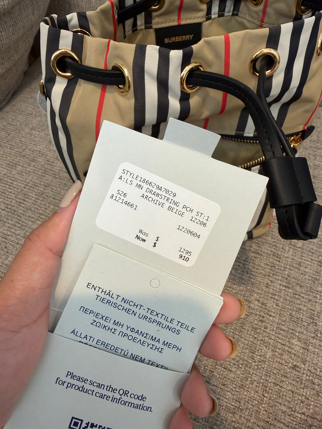Burberry Bucket Bag Bnew