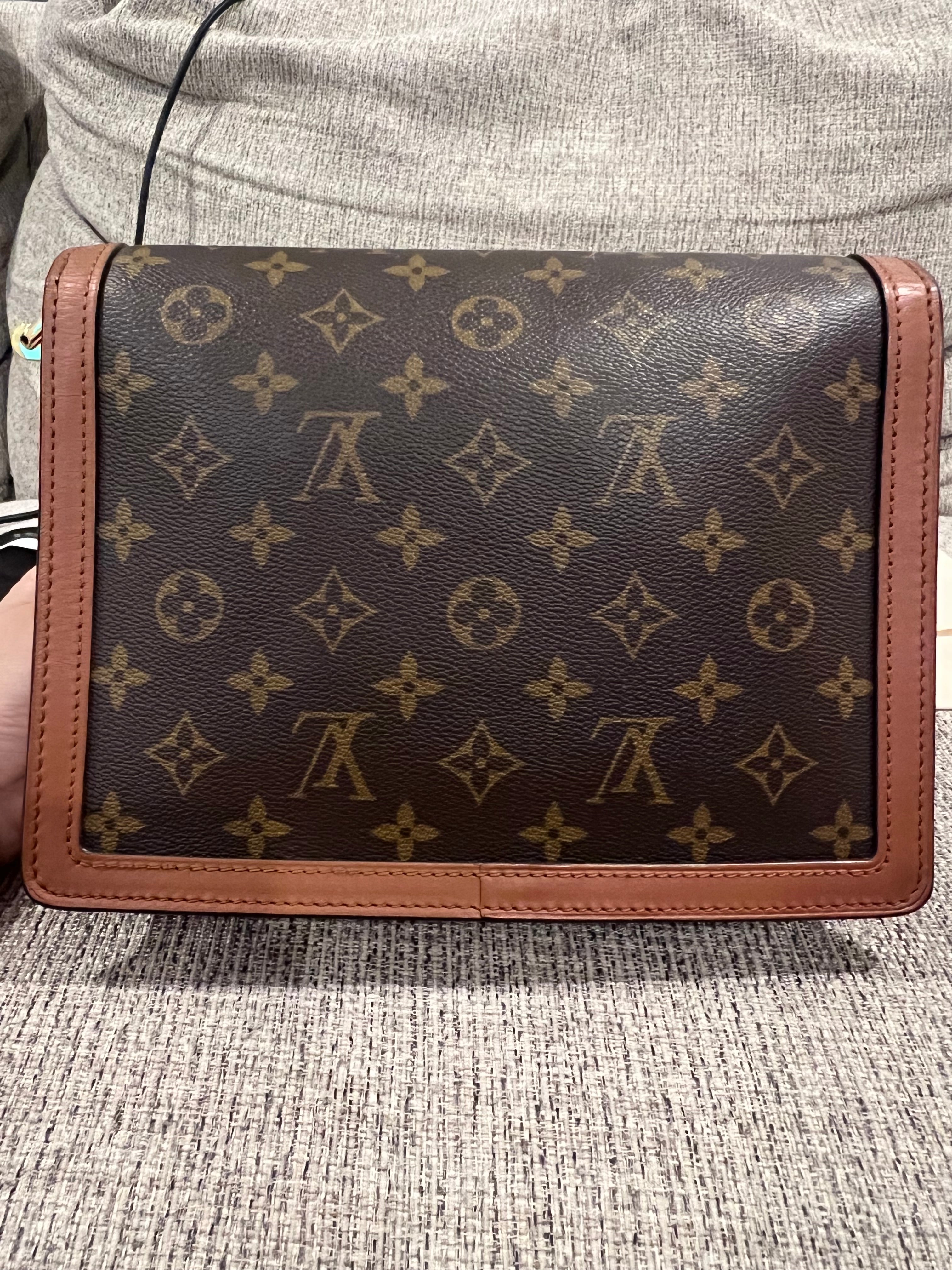 Louis Vuitton Dauphine MM