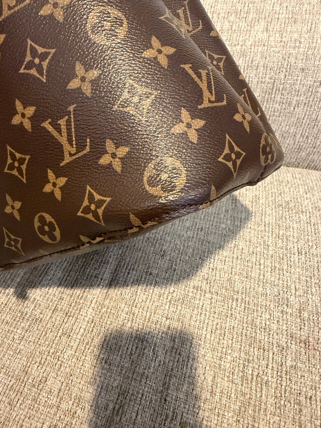 LV Neonoe Black monogram
