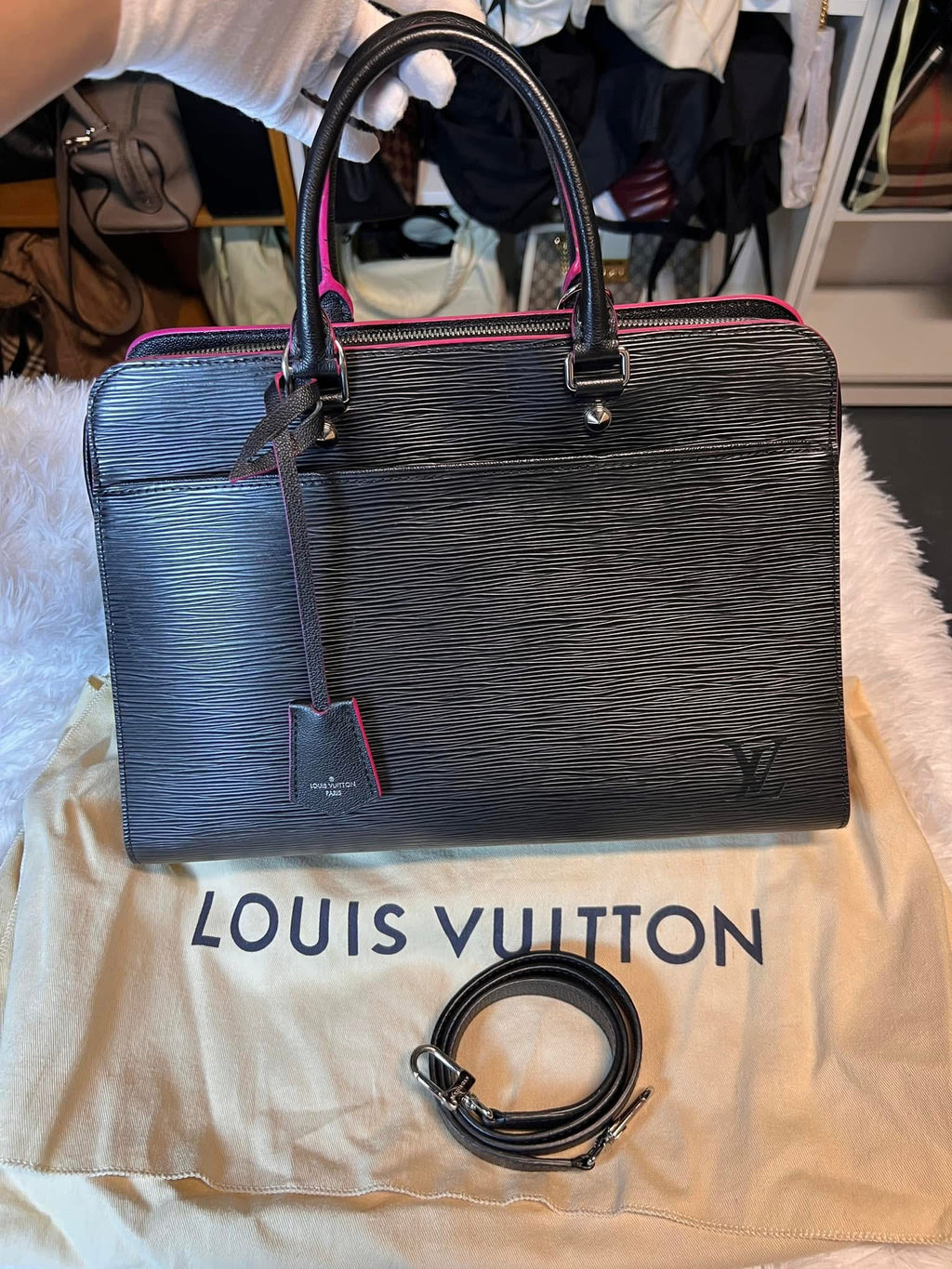 Louis Vuitton Epi Tote Bag Black
