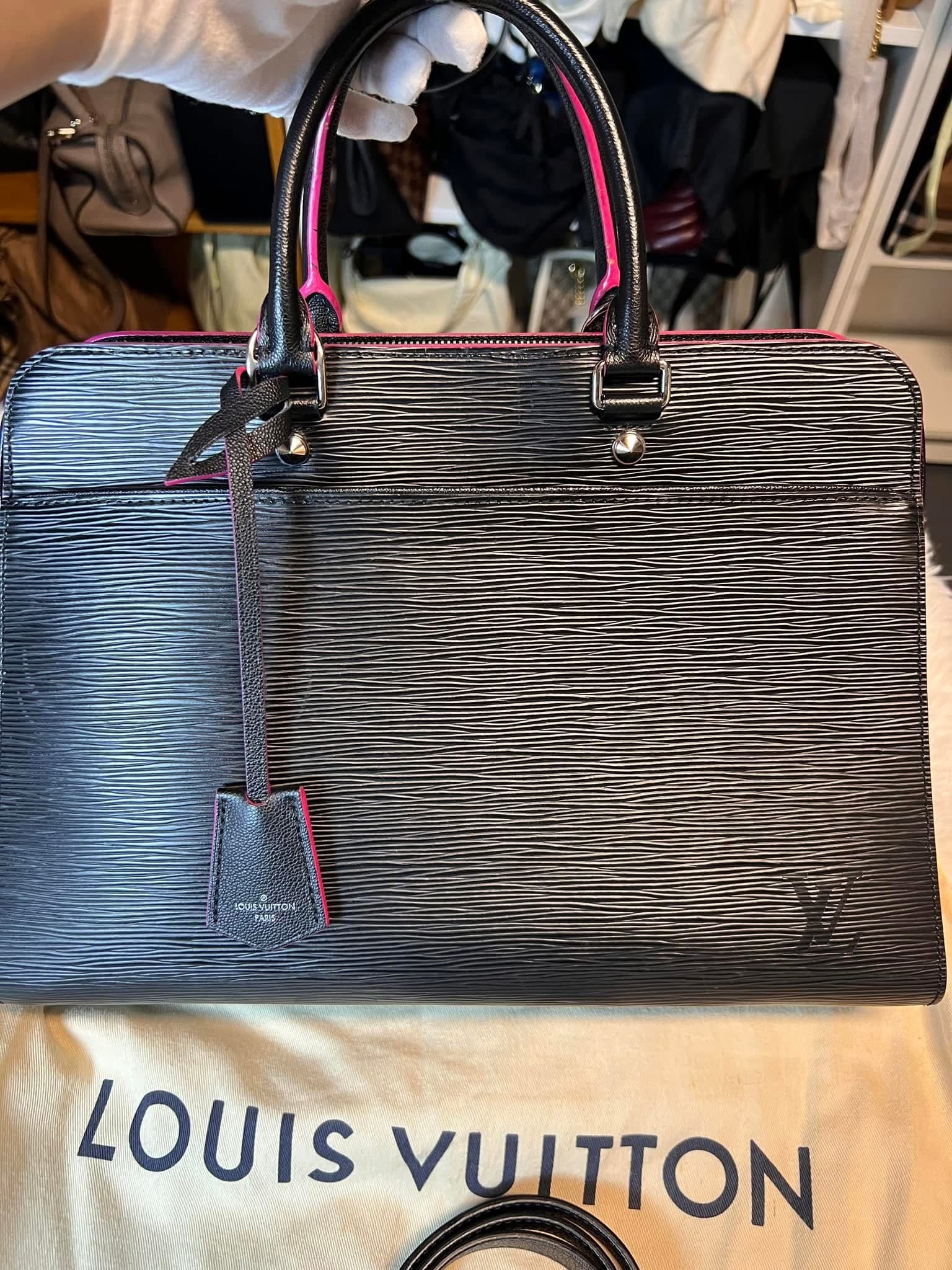 Louis Vuitton Epi Tote Bag Black