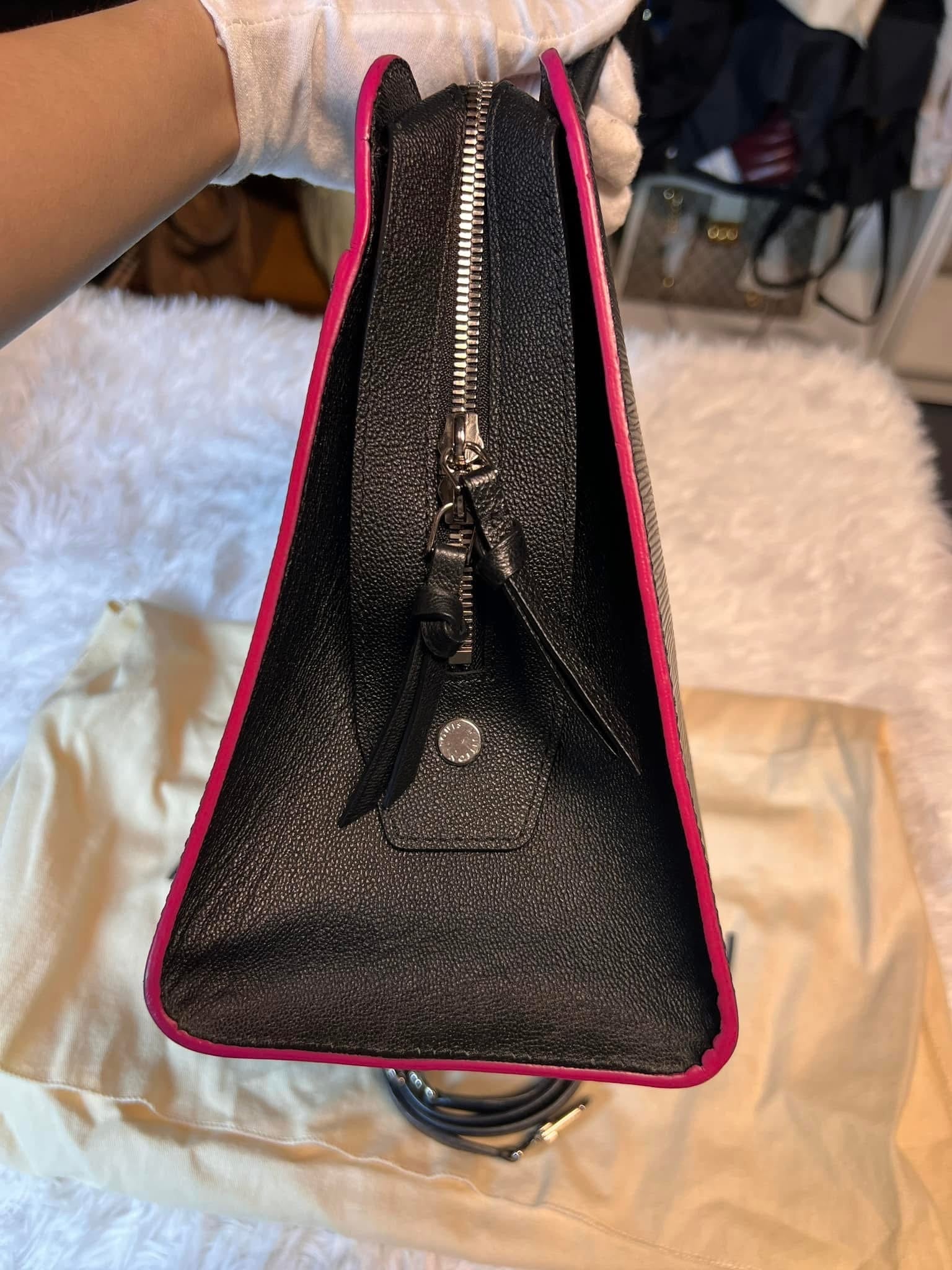 Louis Vuitton Epi Tote Bag Black