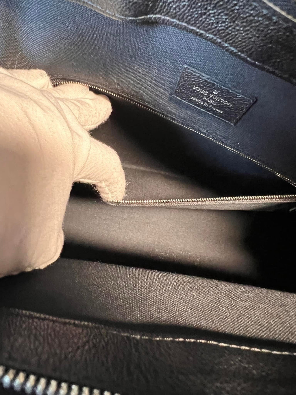 Louis Vuitton Epi Tote Bag Black