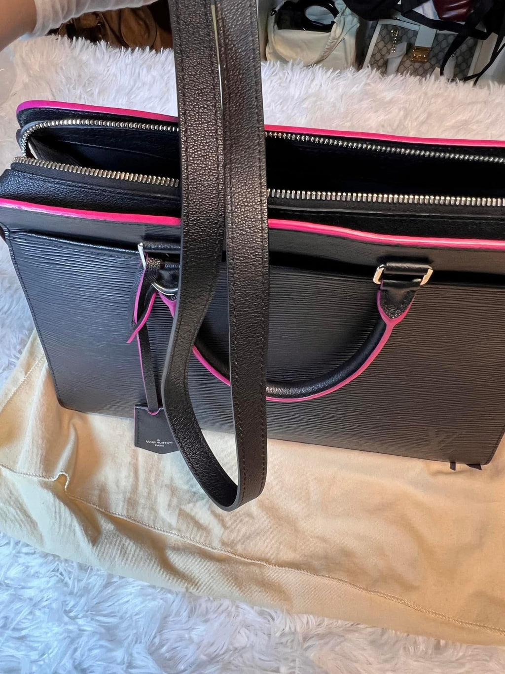 Louis Vuitton Epi Tote Bag Black