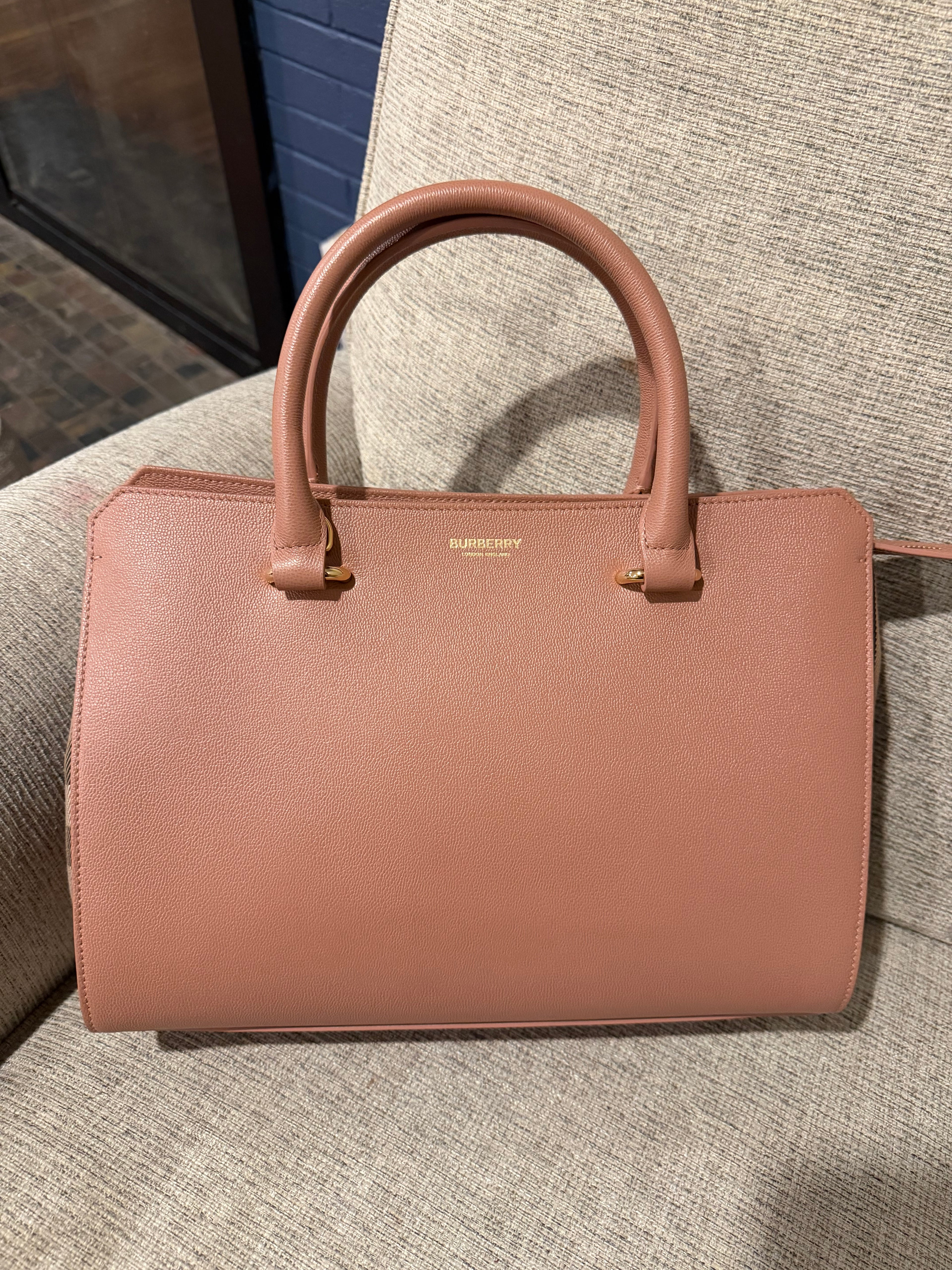 Burberry Tote Rose