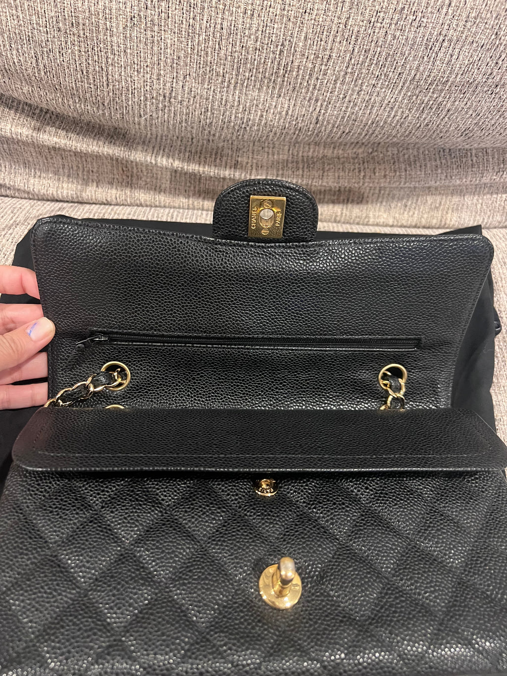 Chanel Double Flap Medium Caviar GHW