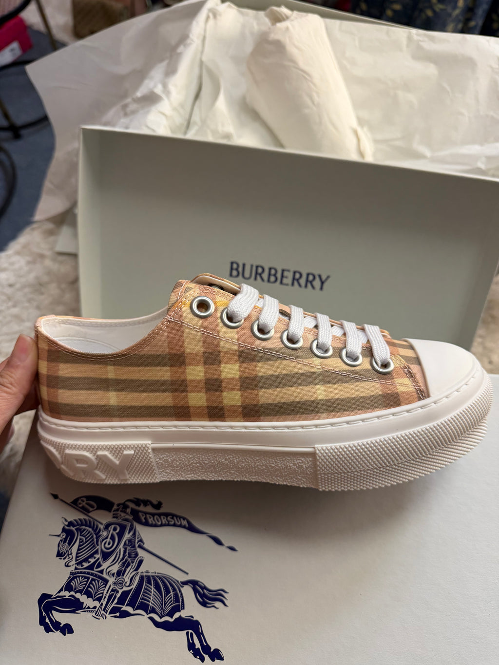 Burberry Sneakers Bnew