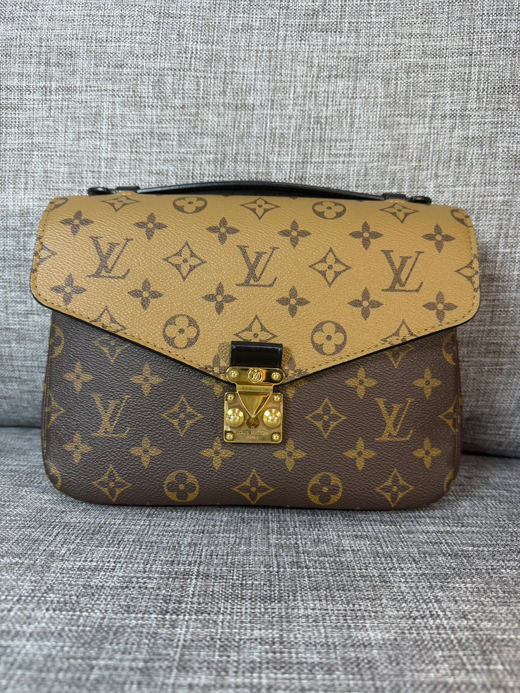 LV Metis Reverse Monogram