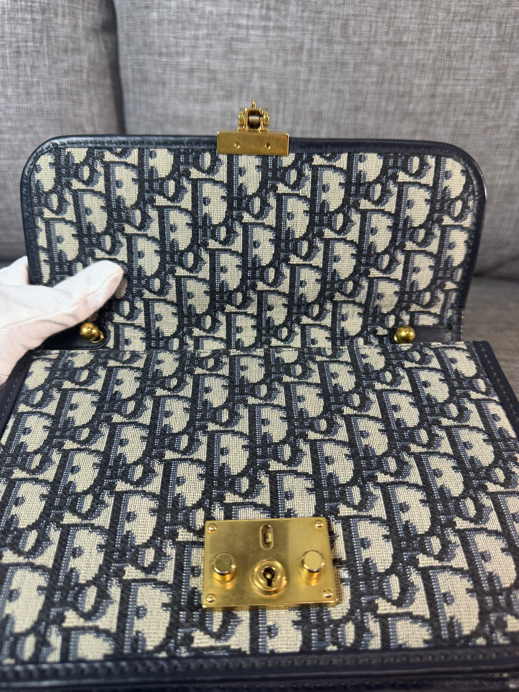 Dior