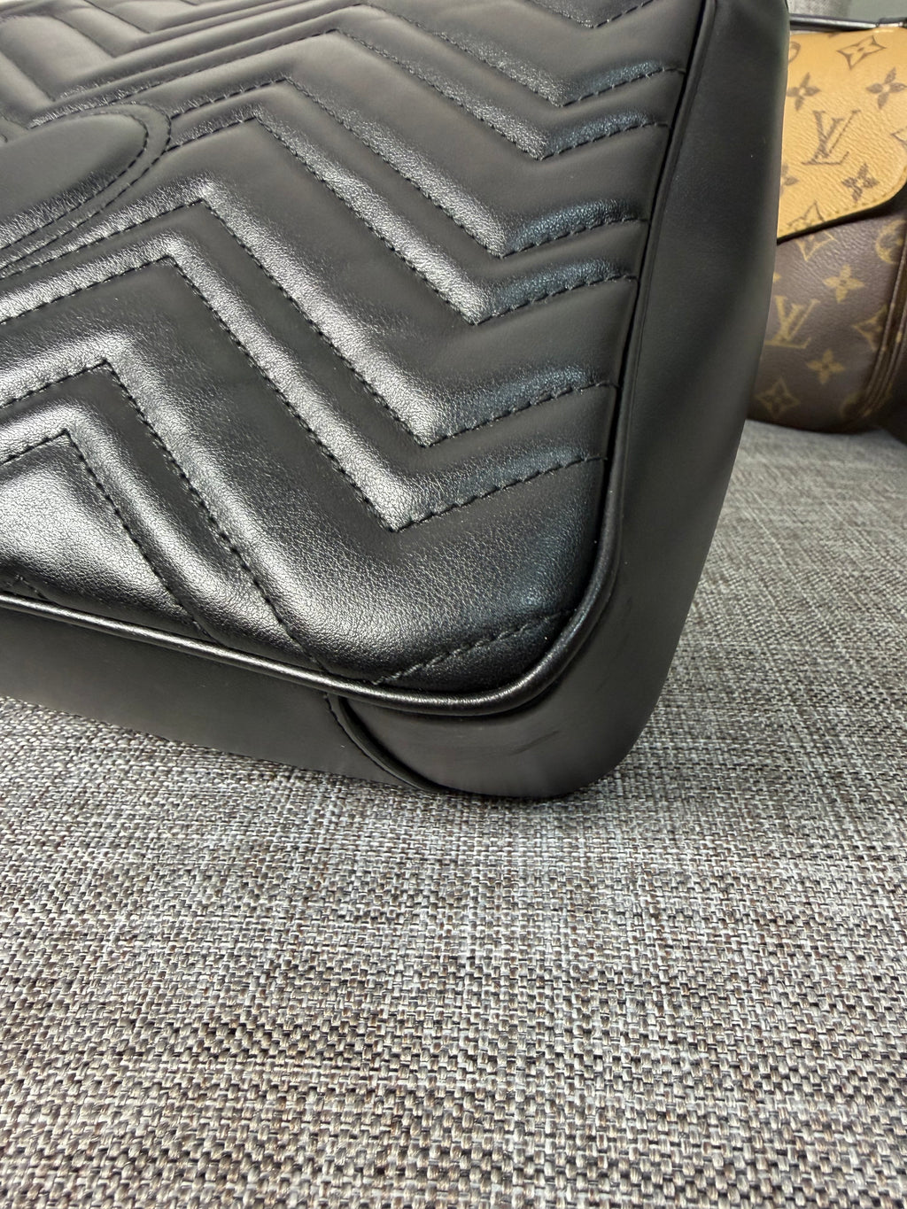 Gucci Marmont Black Medium