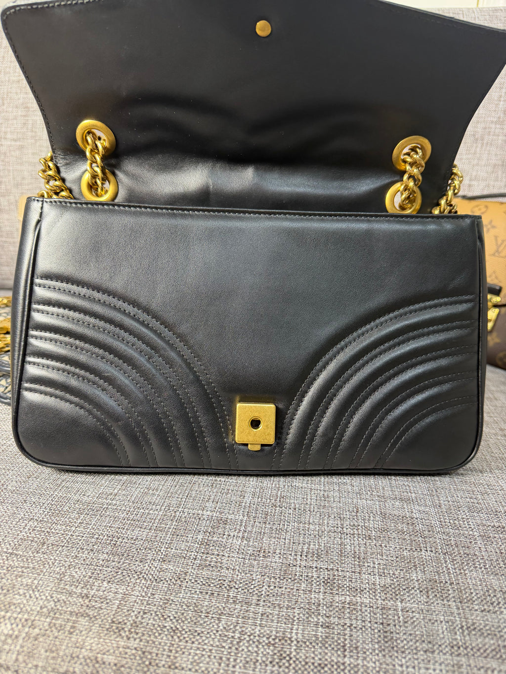 Gucci Marmont Black Medium