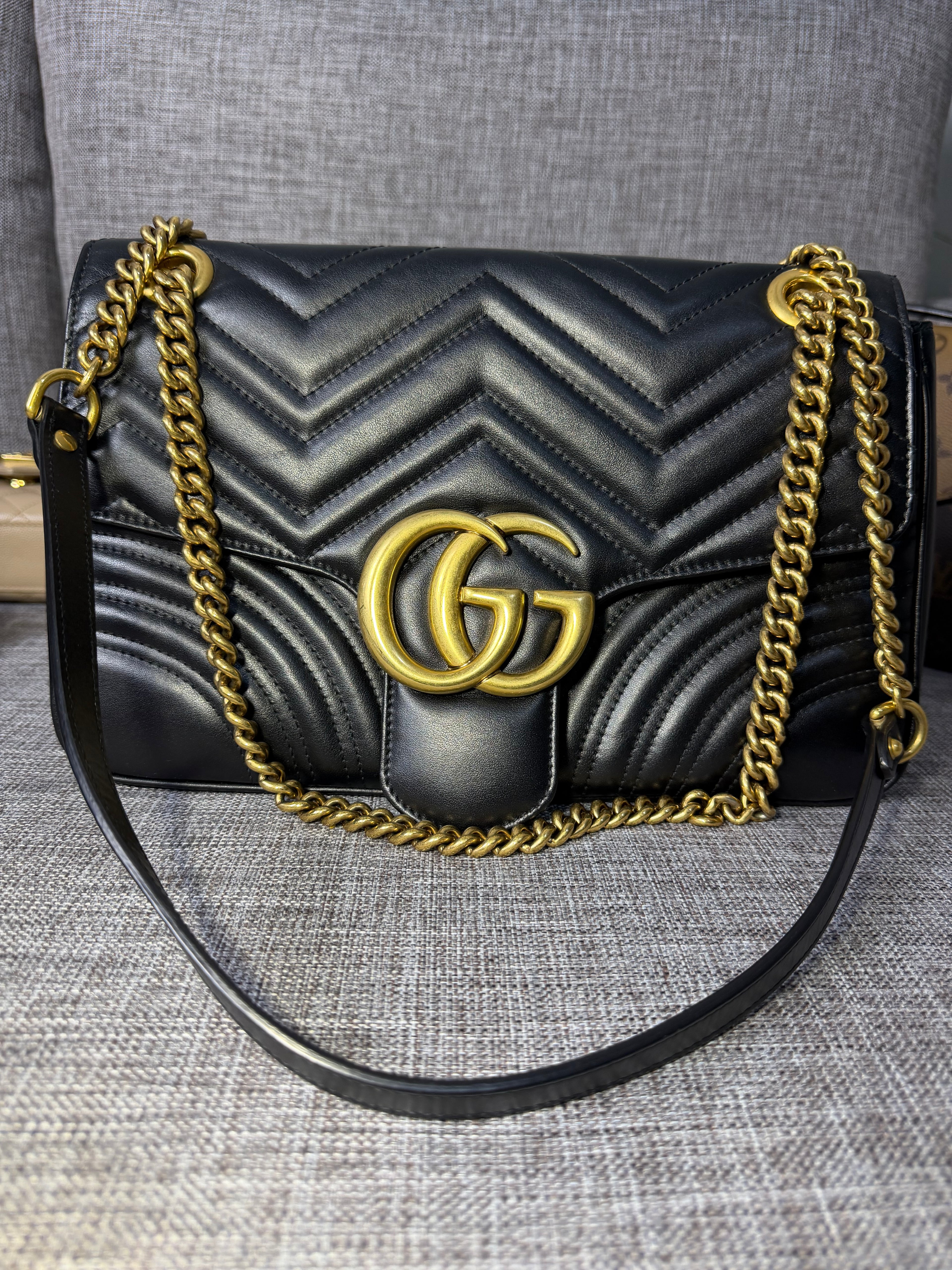 Gucci Marmont Black Medium